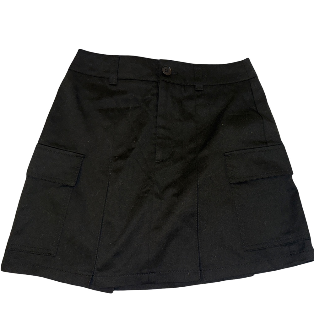 GU Chic Black Mini Skirt with Pockets